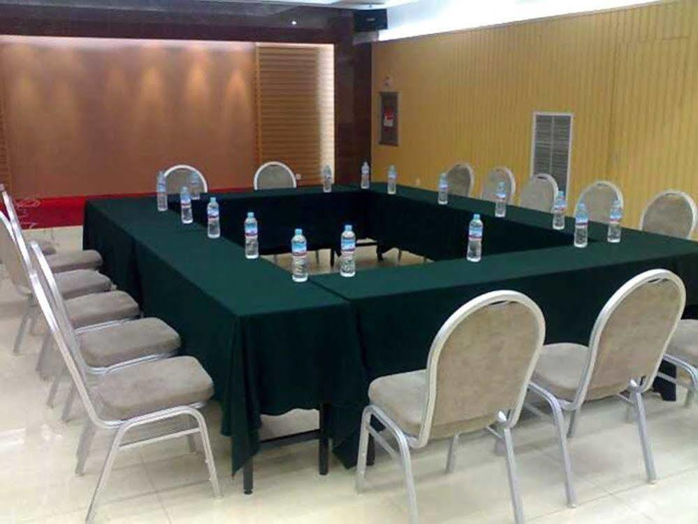 Jinan Hairun International Business Hotel Екстер'єр фото